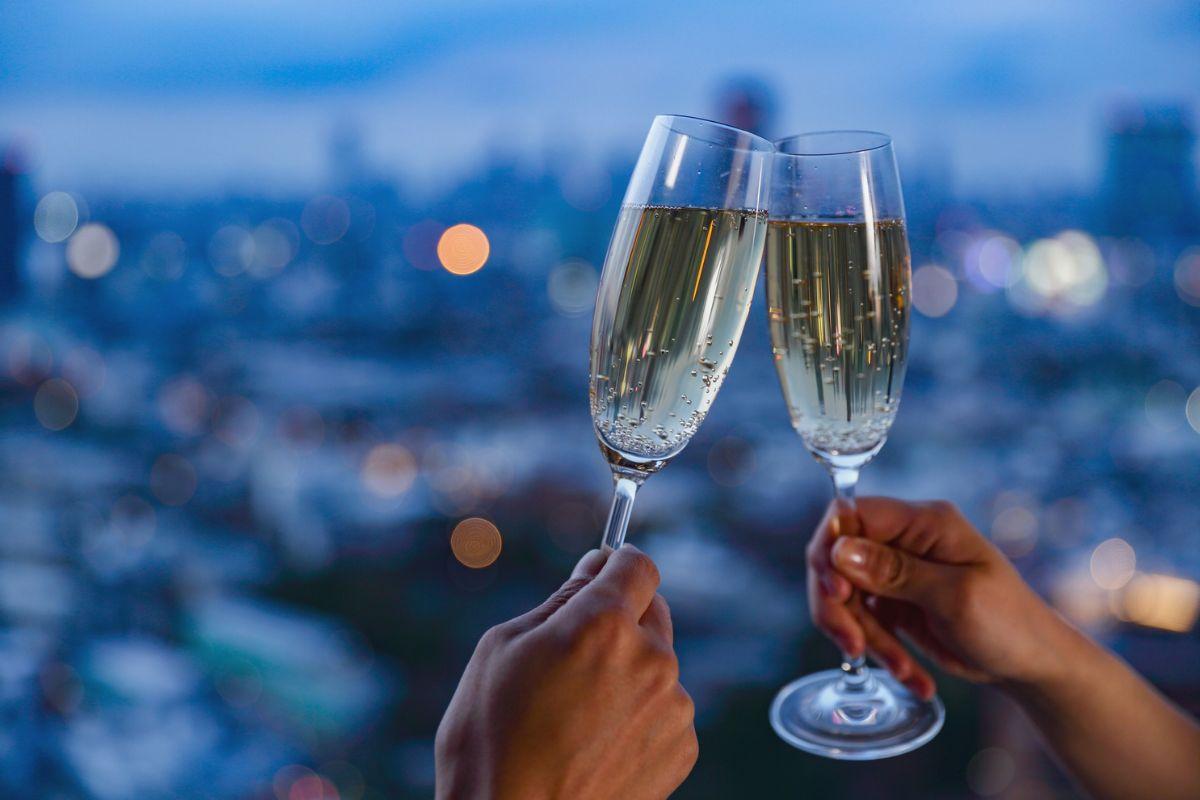 Ruinart Blanc de Blancs Brut Champagne: A Premier Cru Masterpiece