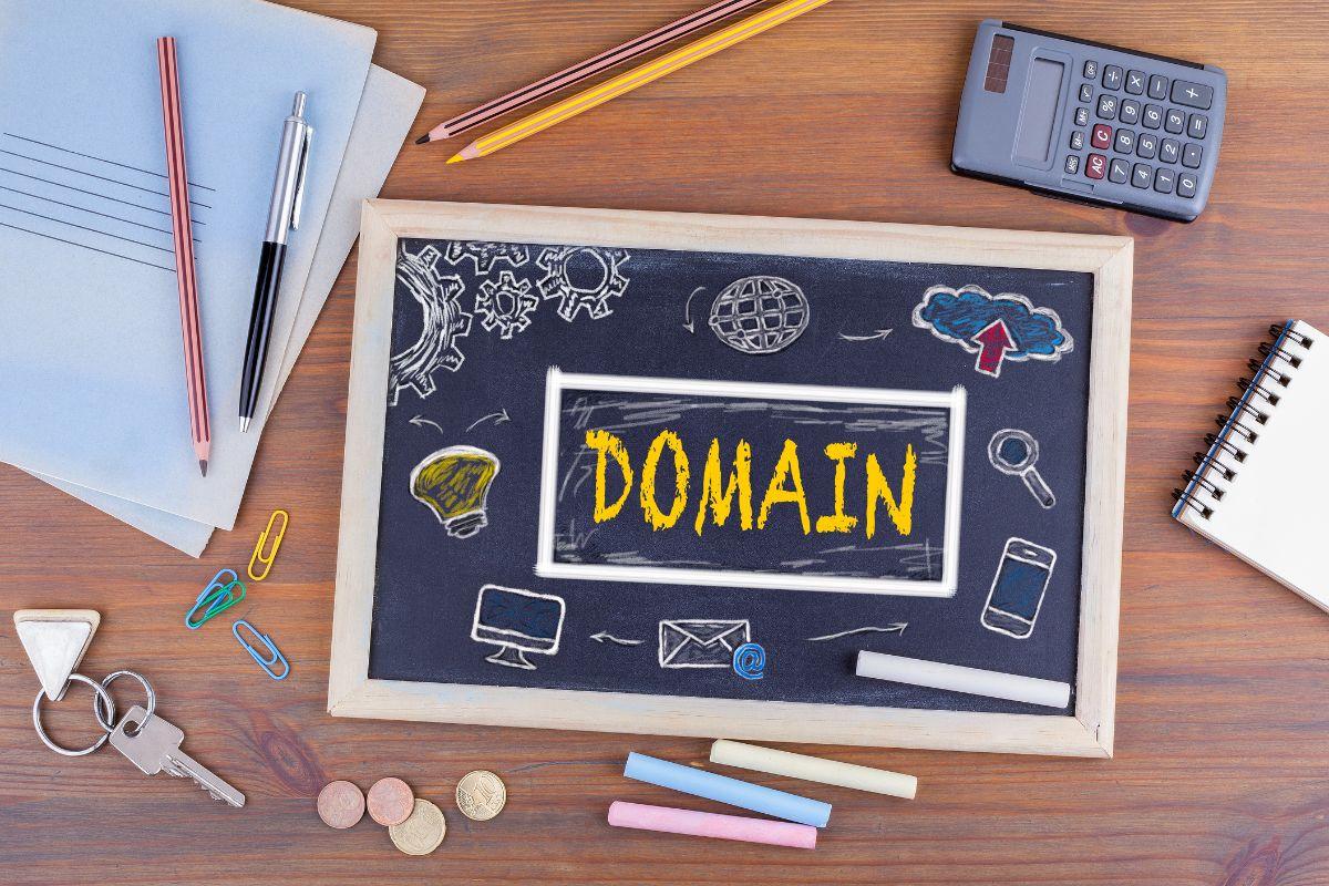 Domain.com Review: A Complete Domain Registration Guide