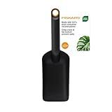 Fiskars Soil Scoop for Potting and Transplanting, Garden Tool Indoor Gardening, Made with Recycled Plastic, 1.5 Cups